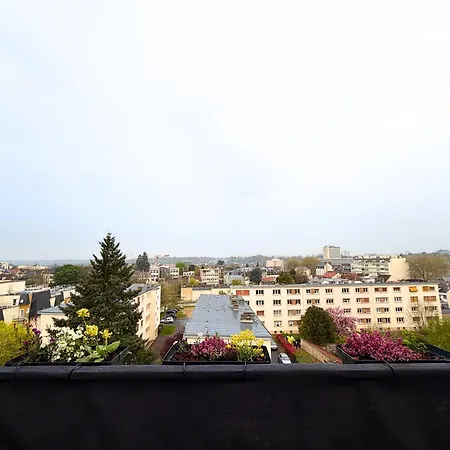 Athéna - Gare Rer - Avec Balcon Et Parking Appartamento *